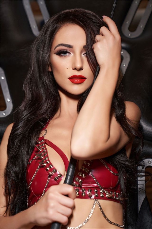 Lady Alexandra - Domina im Dominastudio TBZ